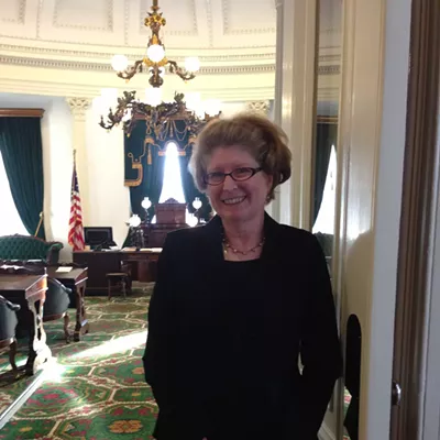 Image: As Legislature Convenes, Snelling Drops Pro Tem Bid; Campbell Reelected