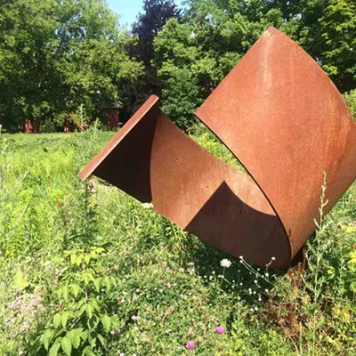 Image: Sculptor Kate Pond Leads a Bus Tour Retrospective
