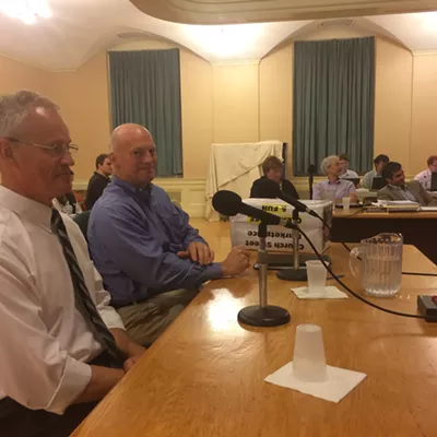 Image: Burlington City Council Moves Forward Church Street Smoking Ban