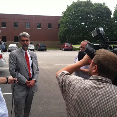 Image: Shumlin Says Super PACs Should Go Away, While His Aides Support Them