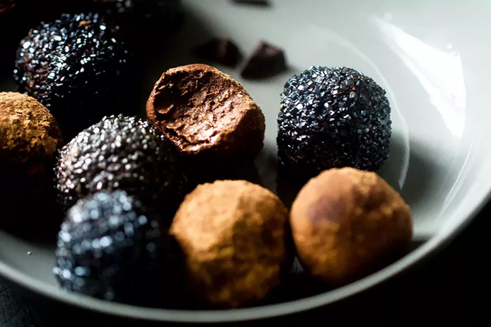b75e40f0_chocolatetruffles.webp