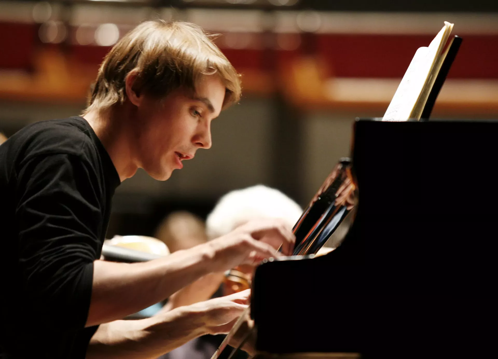 cedric_tiberghien-6-photo-benjamin_ealovega_reduced.webp