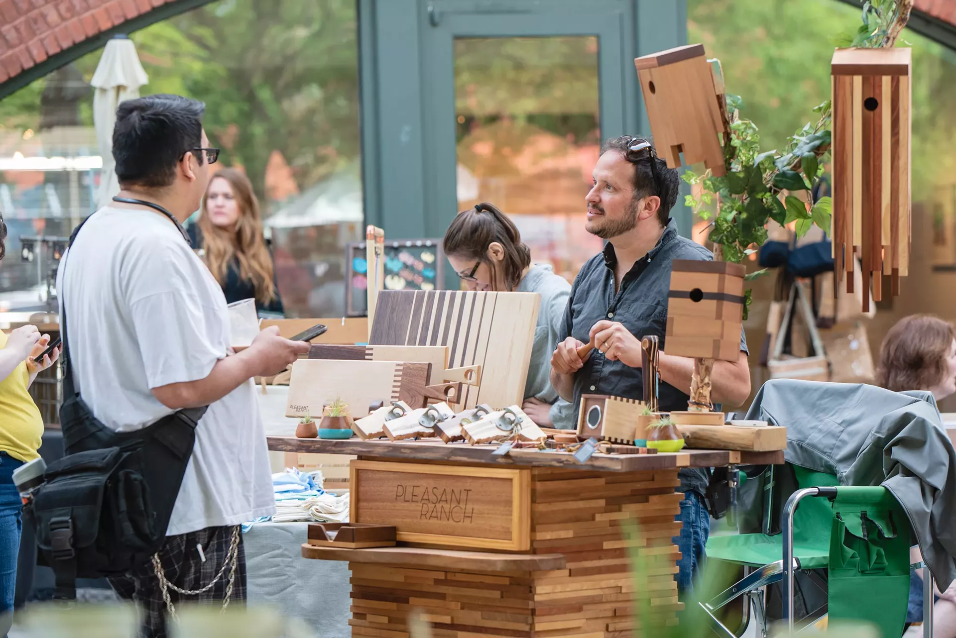 artist-market---060918-_12-of-21_.webp