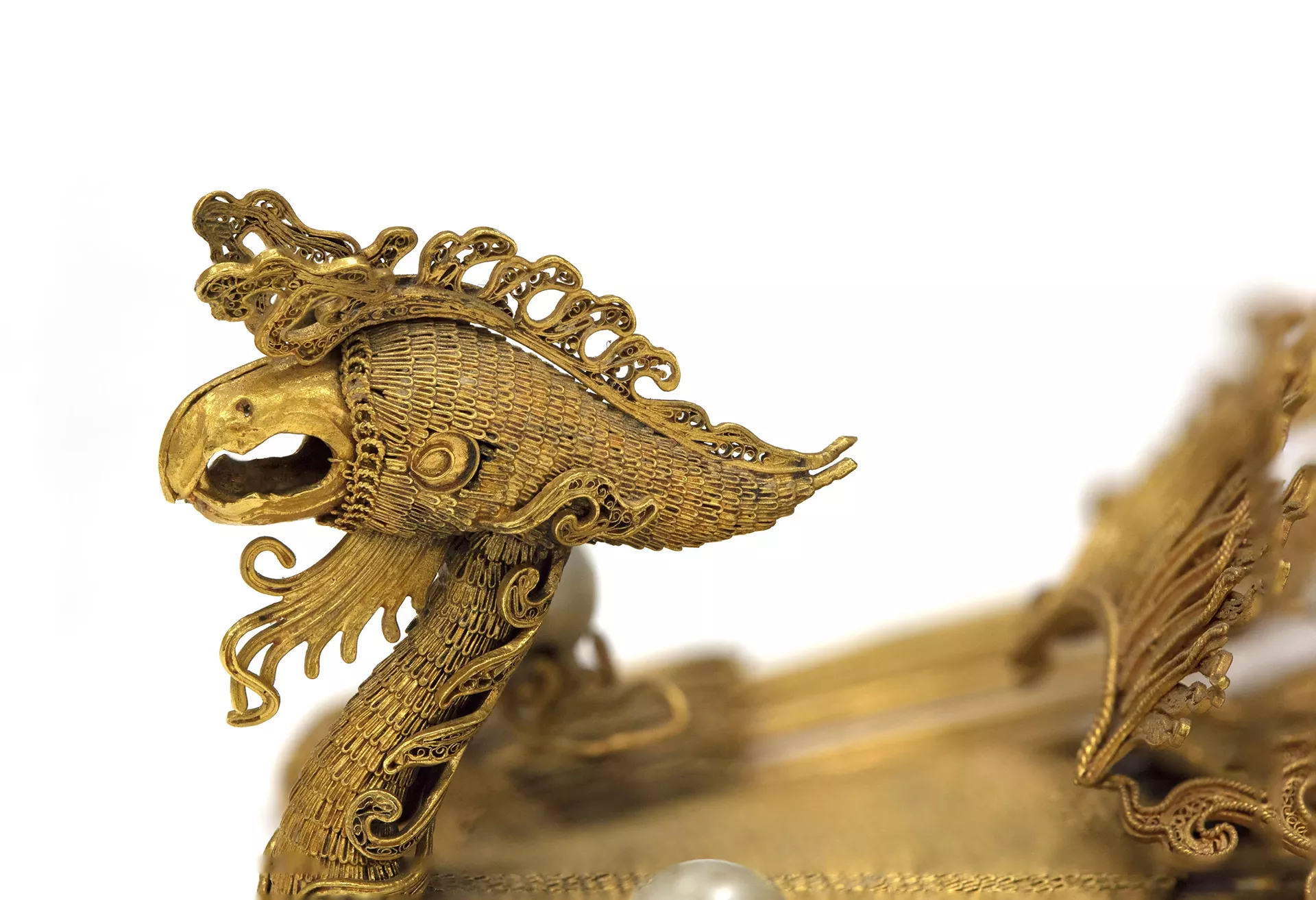 Ancient gold sculpture