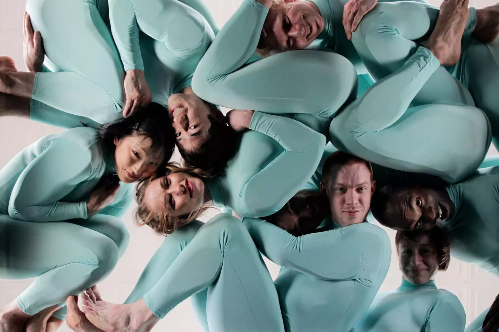 pilobolus1-calendar-spotlight-ravin.webp