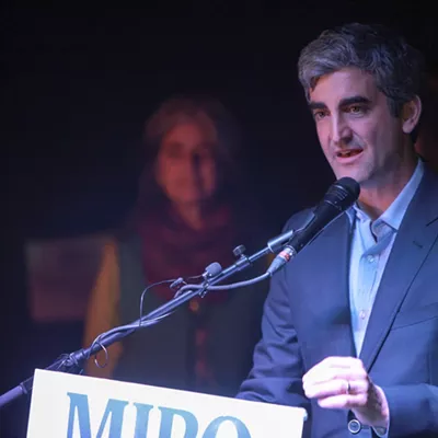 Image: Weinberger Secures Third Term As Burlington Mayor