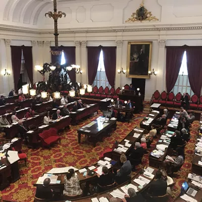 Image: Vermont Lawmakers Pass Paid Family Leave, $15 Minimum Wage