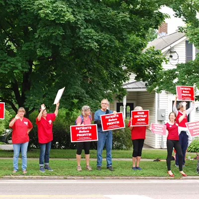 Image: Nurses, UVM Medical Center Agree: Patients Should Feel Free to Cross Picket Line