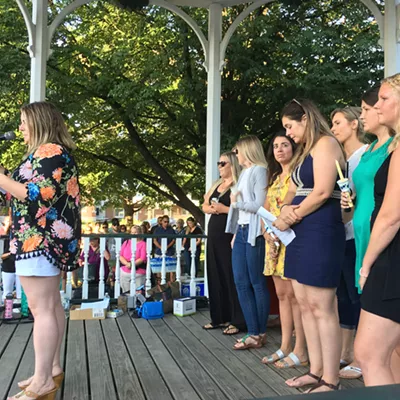 Image: Walters: Hundreds Pay Tribute to Woman Killed by Former Boyfriend