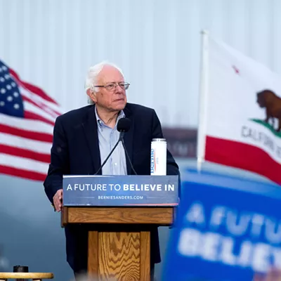 Image: Sanders' Campaign Spending on Facebook Ads Surges
