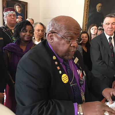 Image: Walters: Scott Signs Bill on Ethnic and Social Equity in Schools