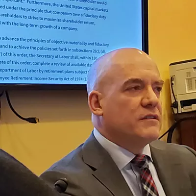 Image: Vermont Legislators Wary After Trump Signs Pipeline Orders