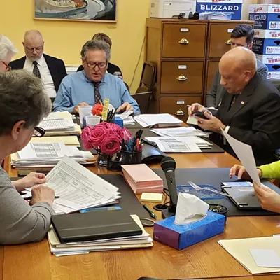 Image: Vermont Senate Offers Two-Year Minimum Wage Boost as 'Compromise'