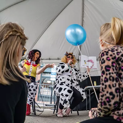 Image: Despite Calls to Cancel, Drag Queens Will Read at Montpelier Library