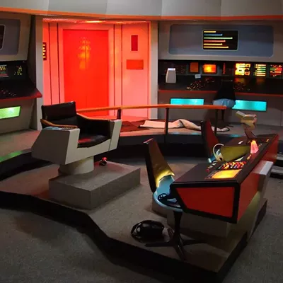 Image: Trekonderoga Beams 'Star Trek' Into the North Country