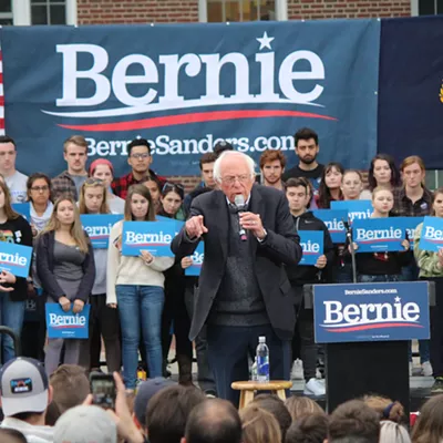 Image: Bernie Sanders Rakes in $25 Million in Third Quarter