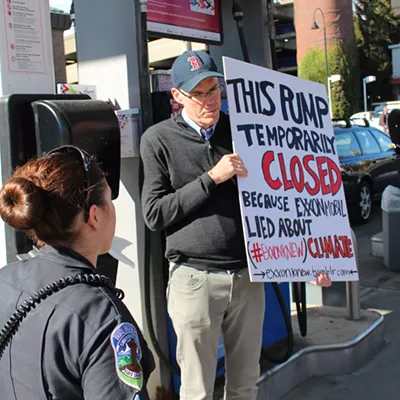 Image: Protesting Exxon, Bill McKibben Arrested at Burlington Gas Station