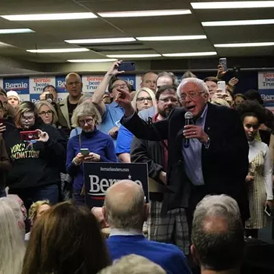 Image: Sanders and Buttigieg Lead the Pack in Iowa, Partial Results Show