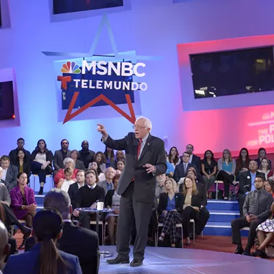 Image: Sanders Returns to Nevada for Final Caucus Campaigning