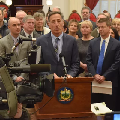 Image: Shumlin Signs Paid Sick Leave Bill Into Law