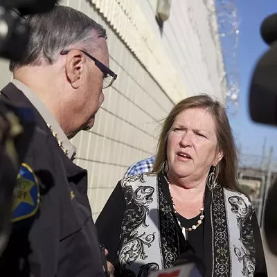 Image: Arizona's 'Sheriff Joe' Surprises Jane Sanders With Vermont History