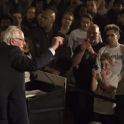 Image: Sanders Sweeps Washington, Alaska, Hawaii