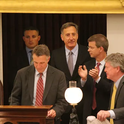Image: Leaders Say Farewell as Vermont Legislature Adjourns