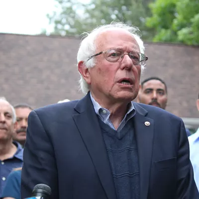 Image: At His Burlington Home, Sanders and Supporters Plot Next Steps