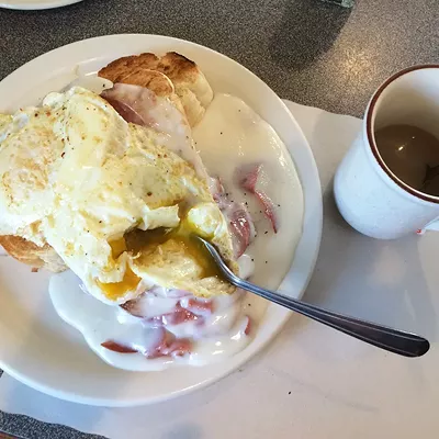 Image: Breakfast Club: Shit-on-a-Shingle