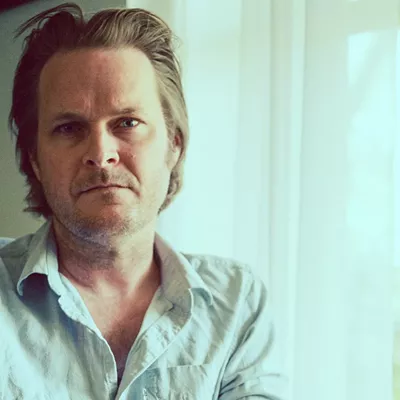 Image: Hiss Golden Messenger's M.C. Taylor on His New Work and Creston Guitars