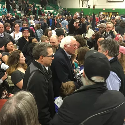 Image: Walters: Bernie Sanders Gets the Rock-Star Treatment