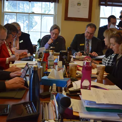 Image: House Passes Ethics Bill Despite Qualms About Spousal Disclosure