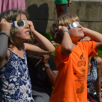 Image: Eyes on the Skies: Vermonters Get a Glimpse of the Solar Eclipse