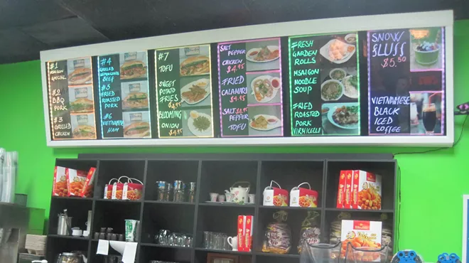 Image: Alice Eats: M-Saigon Sandwich Caf&eacute;