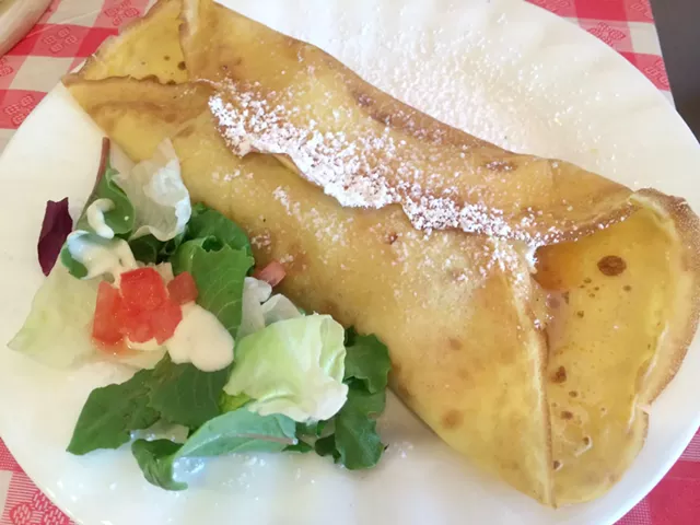 Alice Eats: Swiss Fondue and Cr&ecirc;pes by Heinz