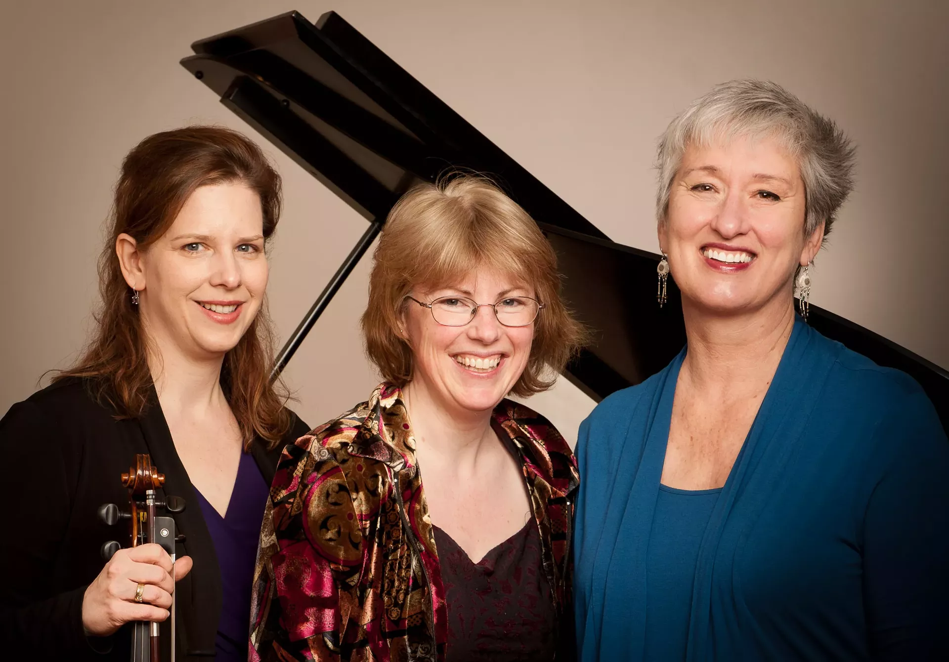 arioso_chamber_ensemble_photo-2.webp