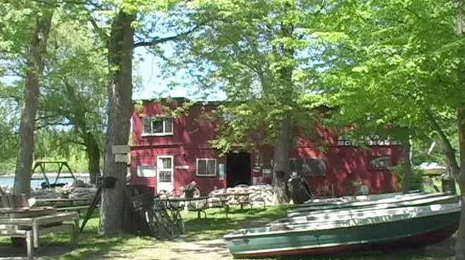 Image: Charlie's Boathouse [SIV177]