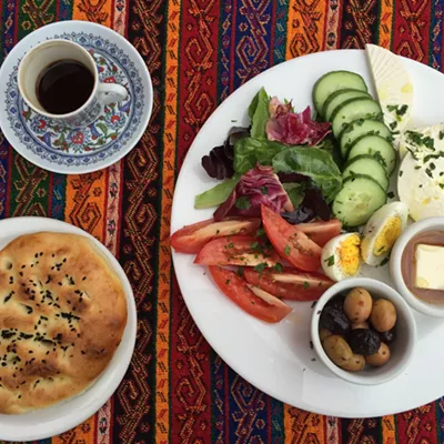 Image: Dining on a Dime: Istanbul Kebab House
