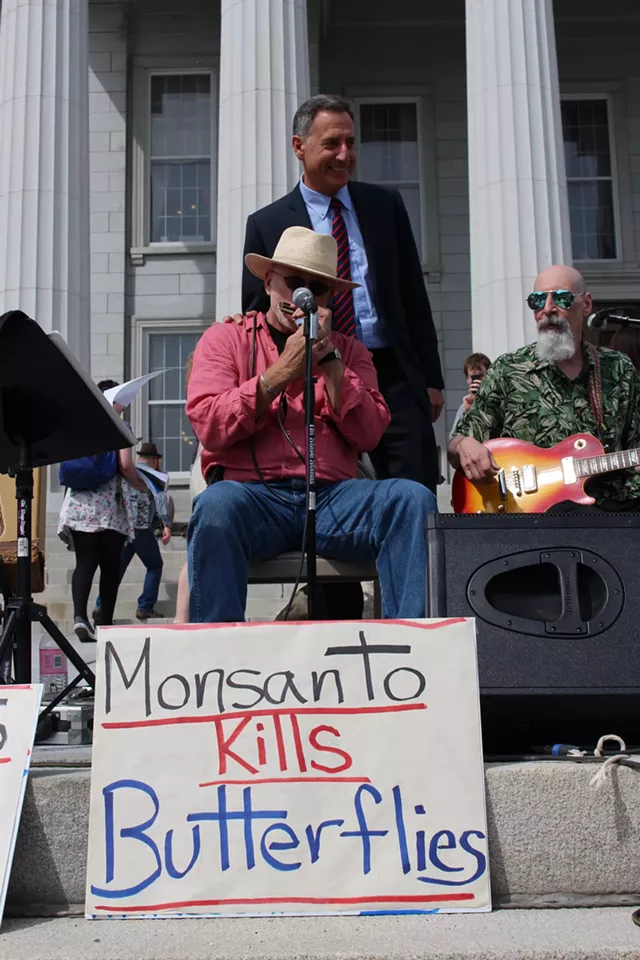 At Statehouse Ceremony, Shumlin Signs GMO Labeling Law