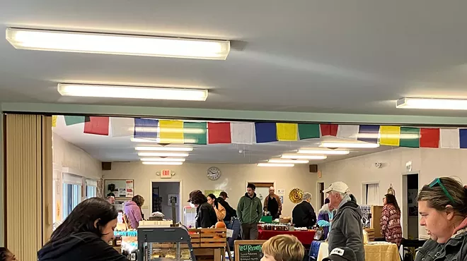 Image: Holiday Farmers Market