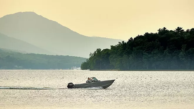 Image: Lake Memphremagog&rsquo;s Natural Beauty Belies Worries About Contaminants and Fish With Tumors