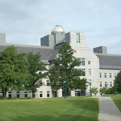 Image: Middlebury College Faces Class-Action Suit Over Tuition Refunds