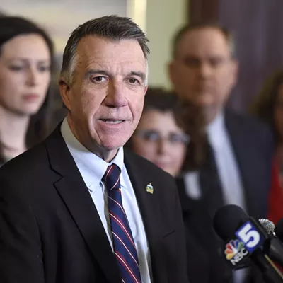 Image: Scott Further Loosens Business Restrictions As Spread of Virus Slows