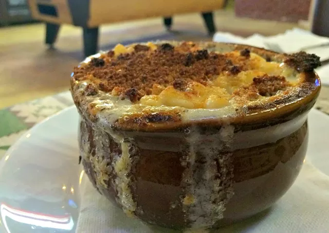 Alice Eats: North Country Saloon