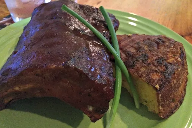 Alice Eats: Burt's Irish Pub