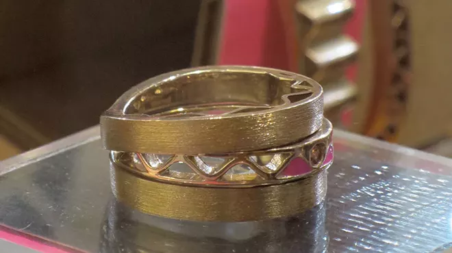 Image: Sculptor Kat Clear Crafts a New Jewelry Line for Perrywinkle's