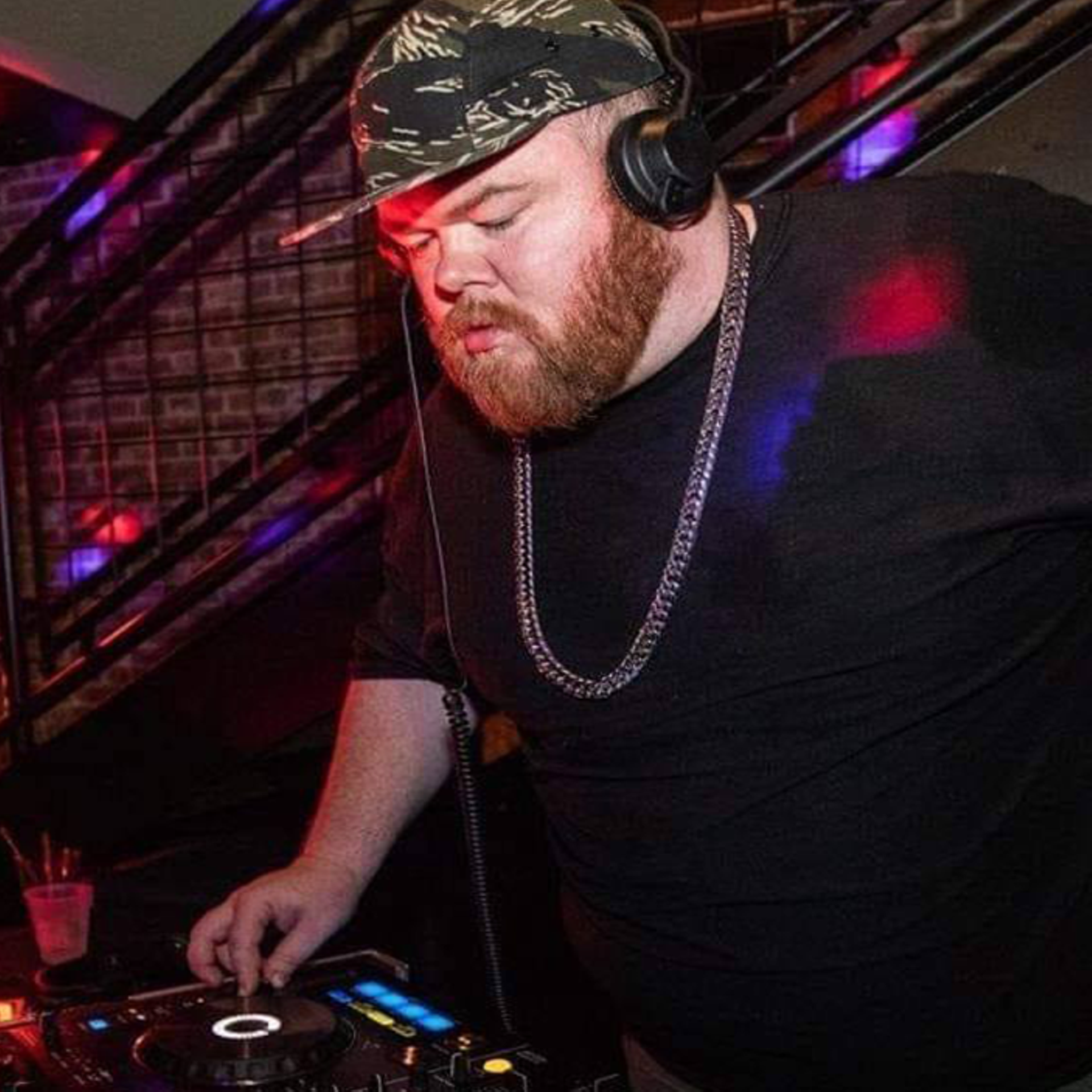 DJ CRWD CNTL