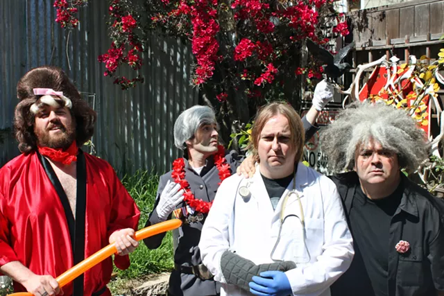 What's the Buzzo? Melvins Frontman Goes Acoustic!
