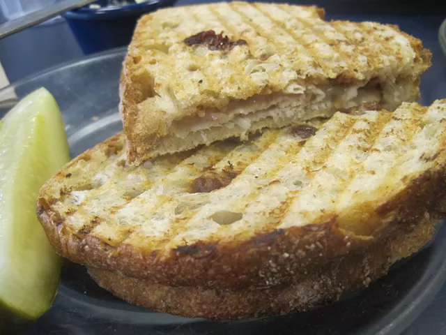 Alice Eats: Red Hen Bakery & Caf&eacute;