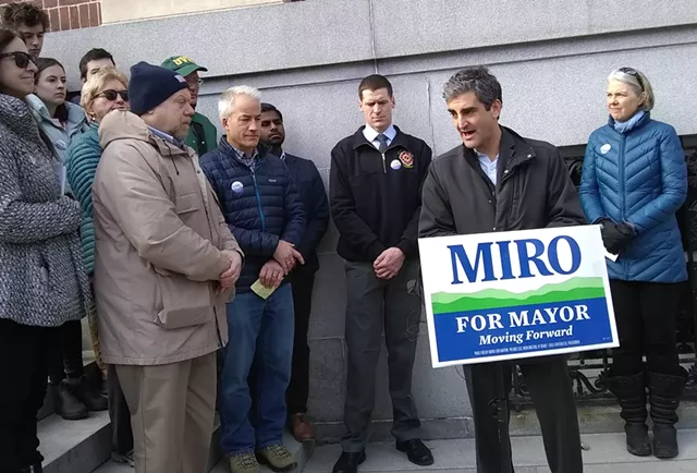 At Endorsement Event, Weinberger Supporters Rebut Rival Driscoll